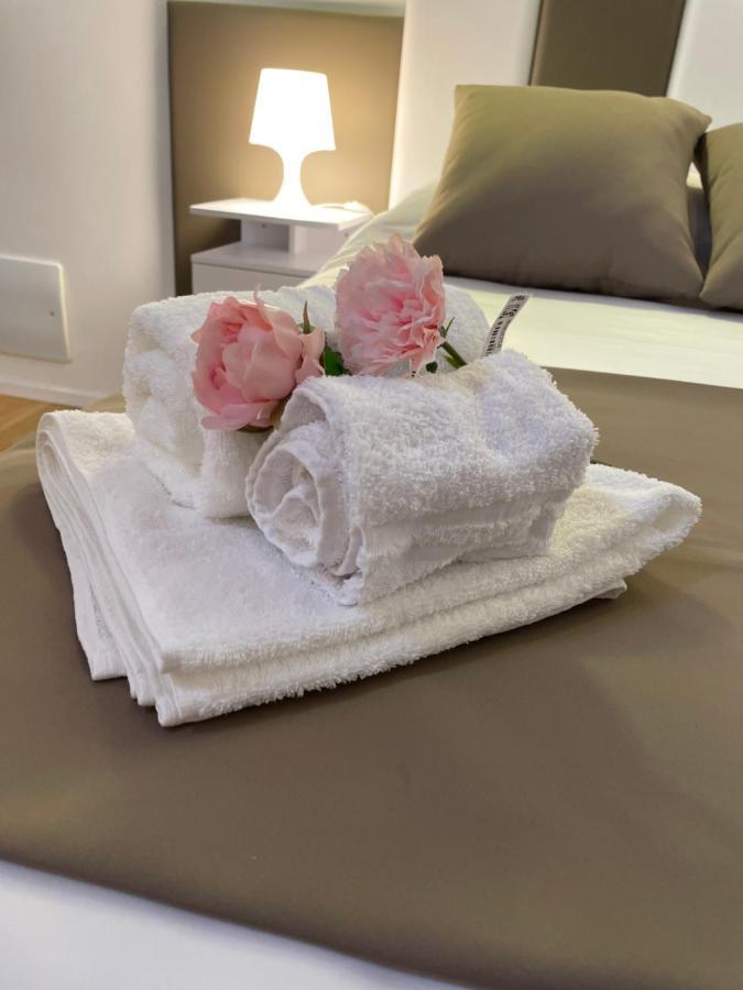 Meloluxuryhouse Villa ปาแลร์โม ภายนอก รูปภาพ